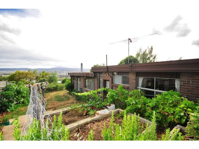 27 Newlands Street, Trevallyn TAS 7250