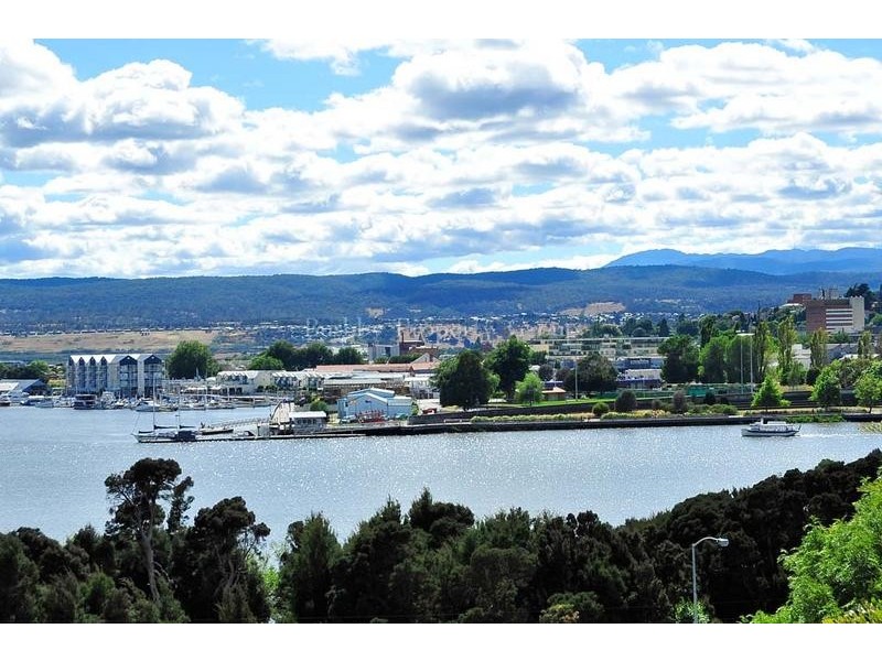 15 West Tamar Road, Trevallyn TAS 7250