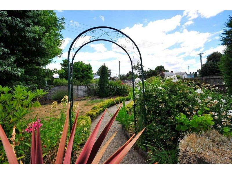 23 Pakenham Street, Longford TAS 7301