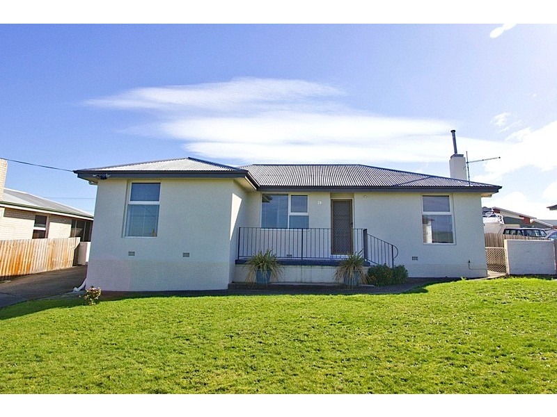 21 Arnold Street, Newnham TAS 7248