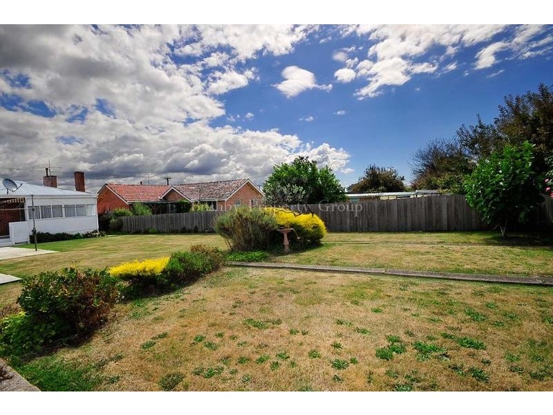 10 Karpaty Avenue, Newnham TAS 7248