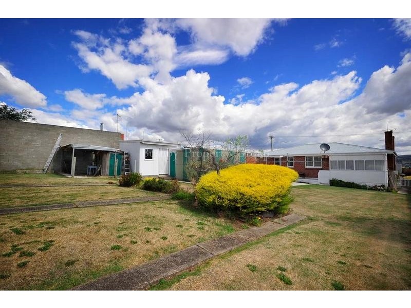 10 Karpaty Avenue, Newnham TAS 7248