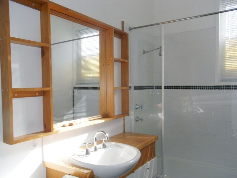 9 Crescent Grove, West Launceston TAS 7250