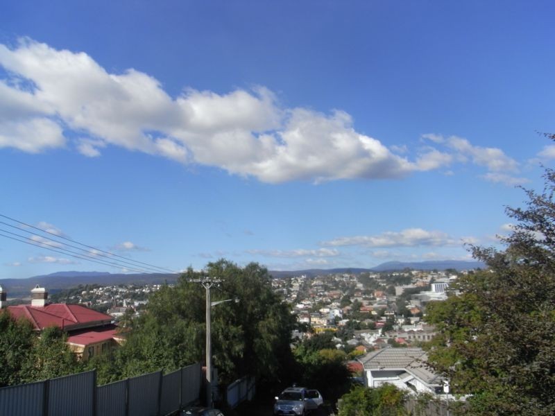 9 Crescent Grove, West Launceston TAS 7250
