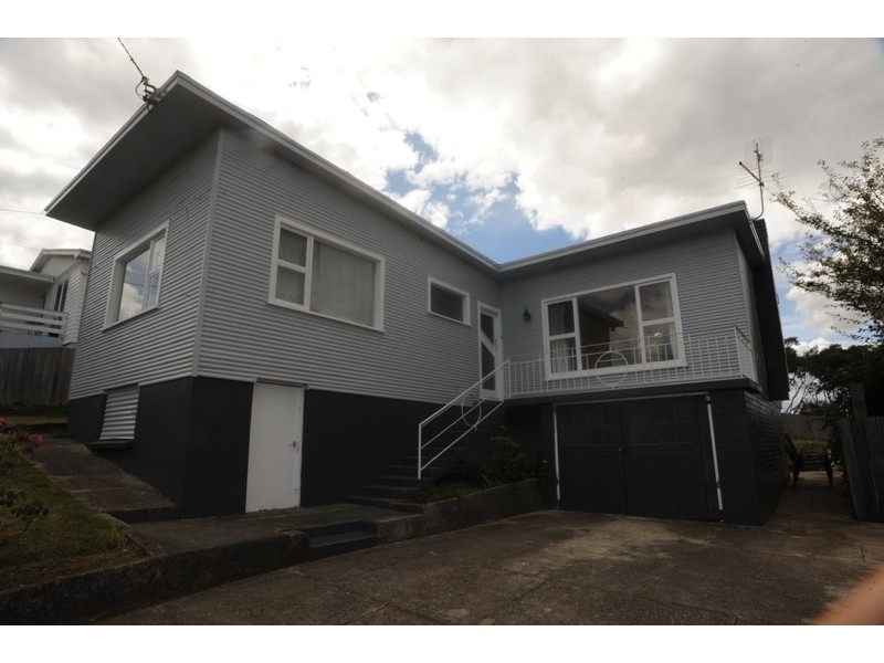 4 Kerran Crescent, South Launceston TAS 7249