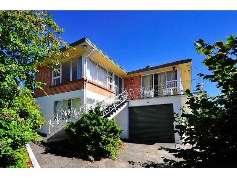 14 Dandenong Road, Trevallyn TAS 7250