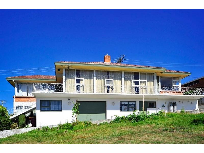 14 Dandenong Road, Trevallyn TAS 7250