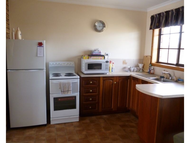 2/32 Camira Street, Newnham TAS 7248