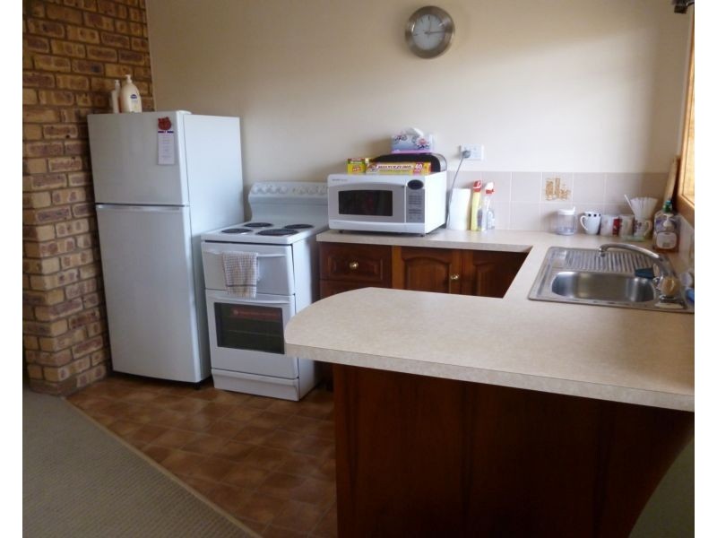 2/32 Camira Street, Newnham TAS 7248