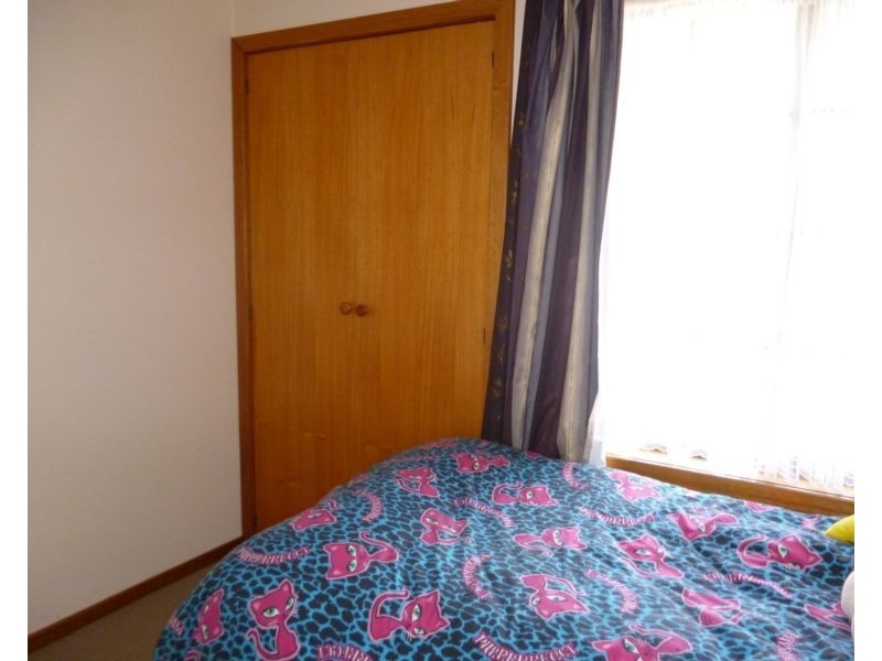 2/32 Camira Street, Newnham TAS 7248