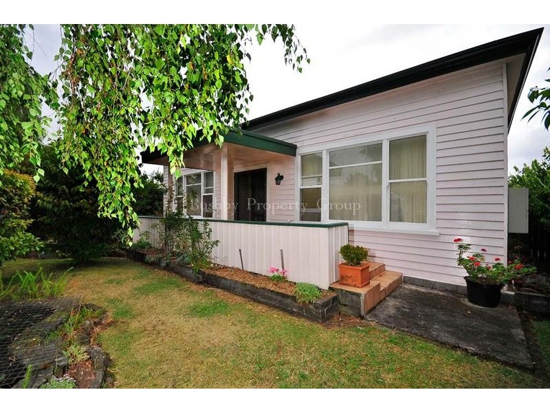 9 Albion Street, Invermay TAS 7248