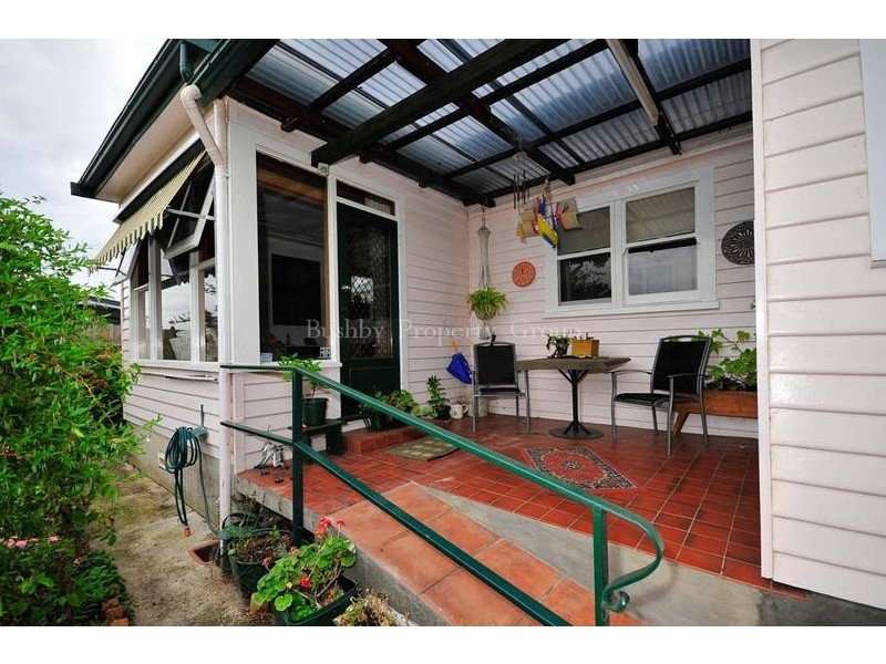 9 Albion Street, Invermay TAS 7248