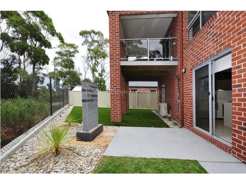 8/25 Fairway Crescent, Shearwater TAS 7307
