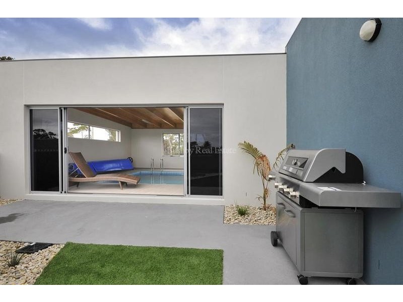 8/25 Fairway Crescent, Shearwater TAS 7307