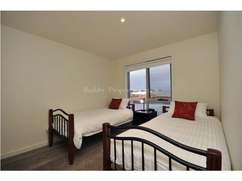 8/25 Fairway Crescent, Shearwater TAS 7307