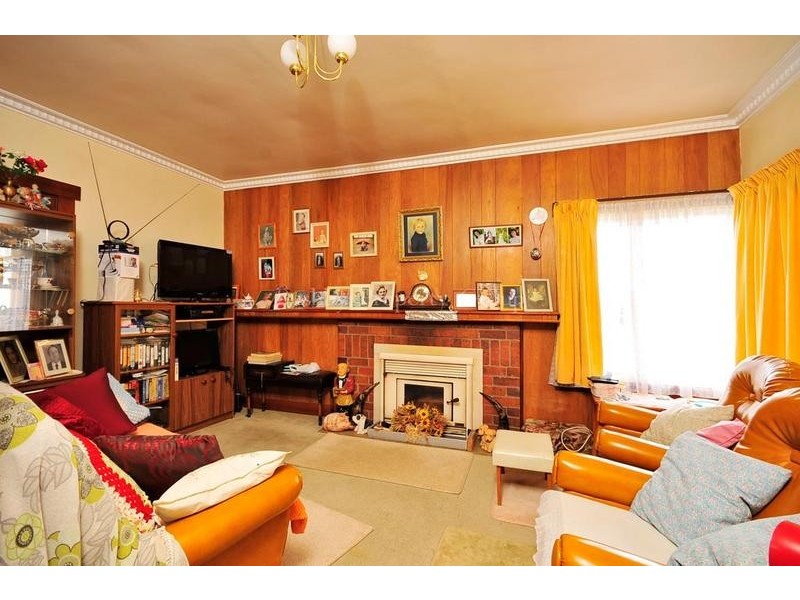 2 Tompsons Lane, Newnham TAS 7248