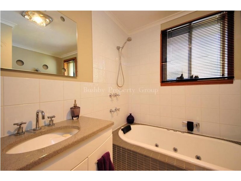 22 Hazelwood Parade, Ravenswood TAS 7250