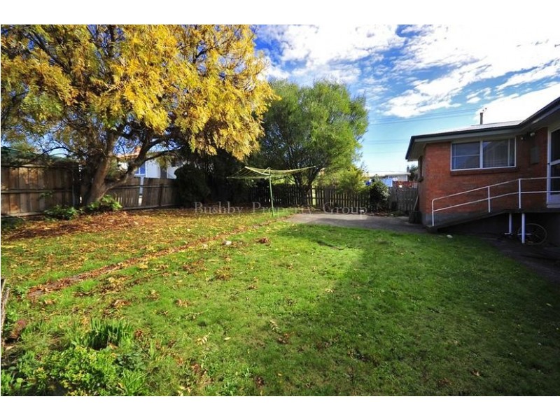 19 Meadowbank Road, Newnham TAS 7248