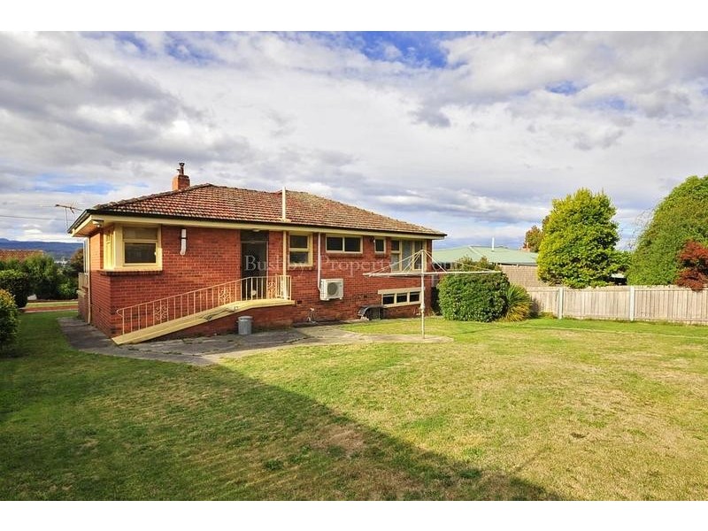 7 Eden Street, Riverside TAS 7250