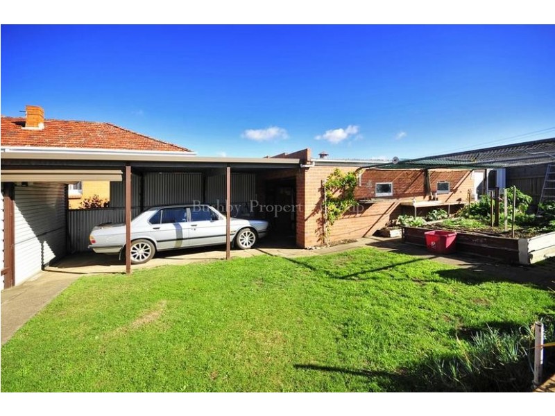 18 Cornwall Crescent, Newnham TAS 7248