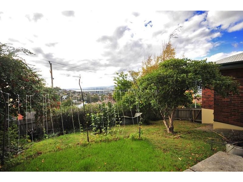 12 Denman Road, Trevallyn TAS 7250