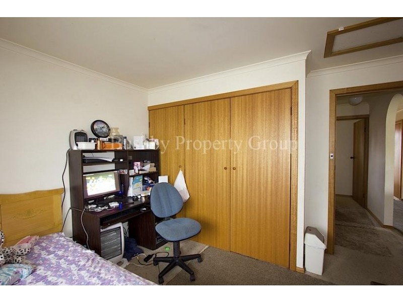 4/1-3 Newnham Close, Newnham TAS 7248