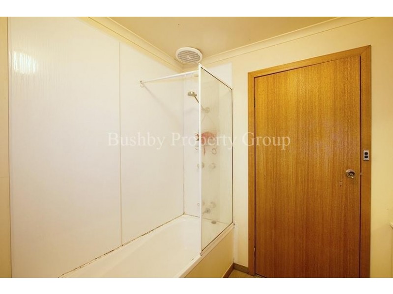 4/1-3 Newnham Close, Newnham TAS 7248