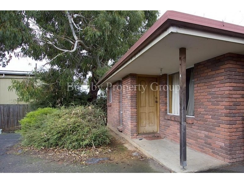 4/1-3 Newnham Close, Newnham TAS 7248