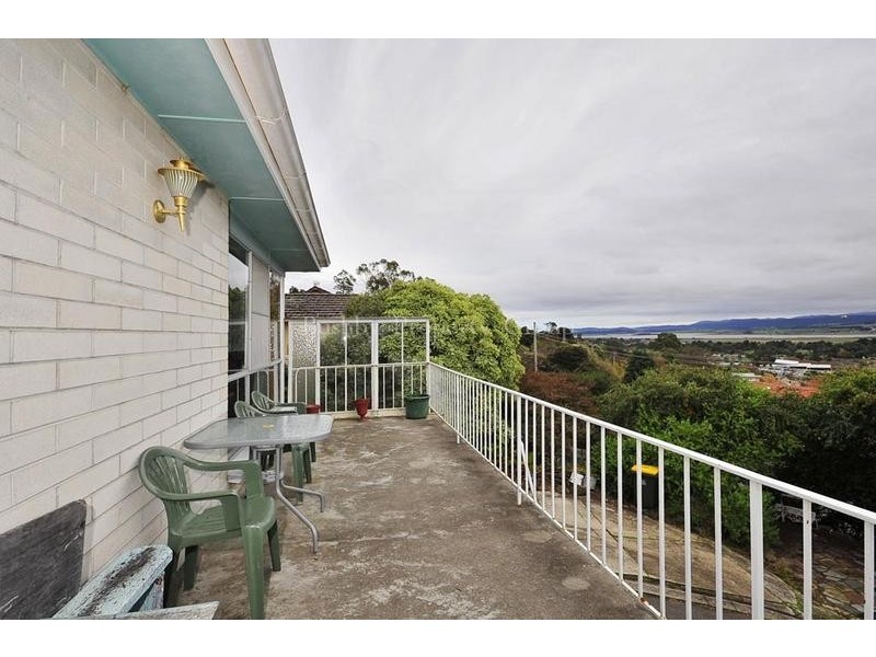 21 Newlands Street, Trevallyn TAS 7250