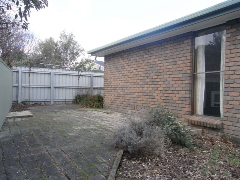 2/18 Rosslyn Road, Invermay TAS 7248