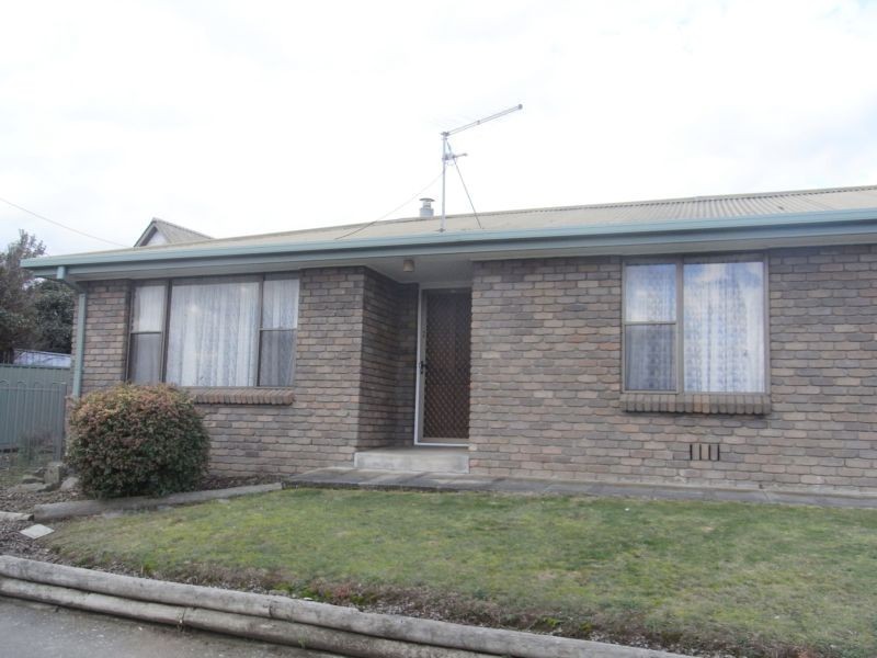 2/18 Rosslyn Road, Invermay TAS 7248
