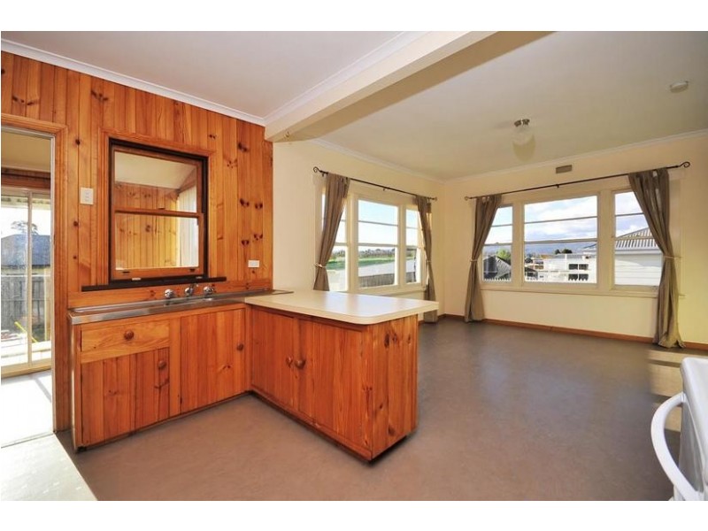 42 Riseley Street, Kings Meadows TAS 7249