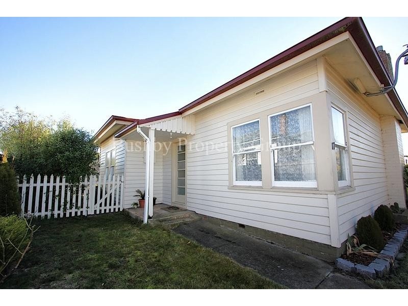 17 Birch Avenue, Newstead TAS 7250