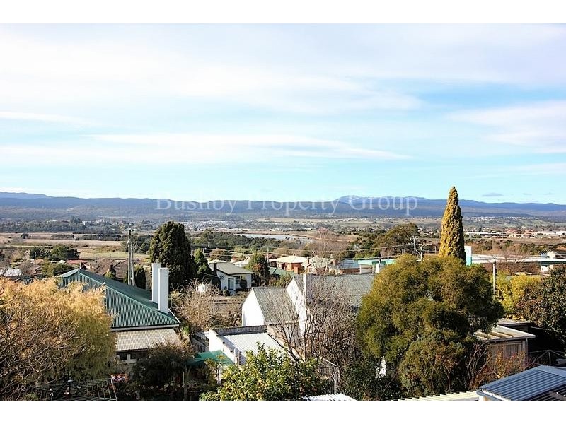 10 Cooper Crescent, Riverside TAS 7250