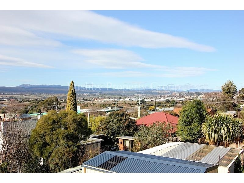 10 Cooper Crescent, Riverside TAS 7250
