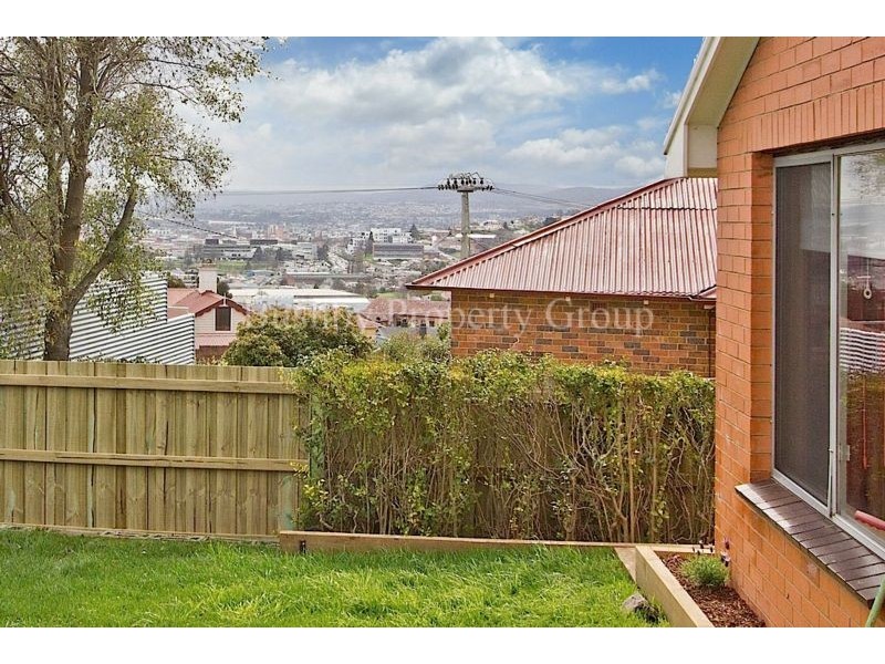 2 Waveney Street, South Launceston TAS 7249