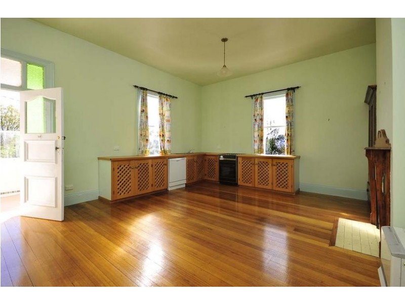30 Bain Terrace, Trevallyn TAS 7250