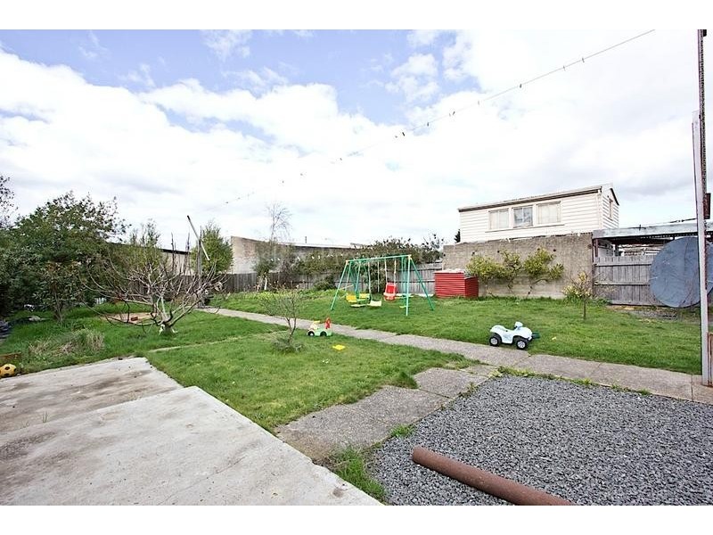 16 Luck Street, Mowbray TAS 7248