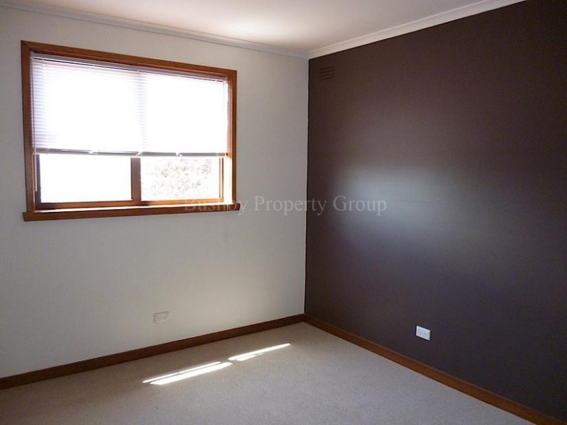 15 Woolston Street, Trevallyn TAS 7250