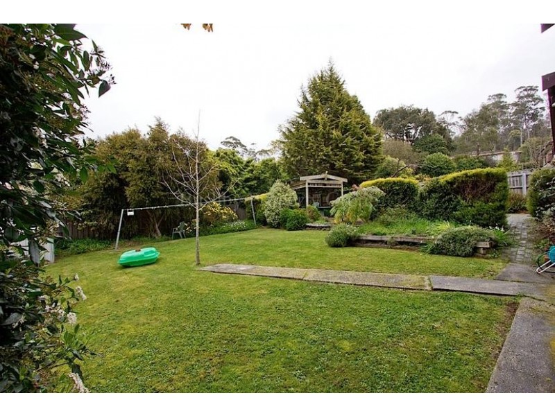 15 Woolston Street, Trevallyn TAS 7250