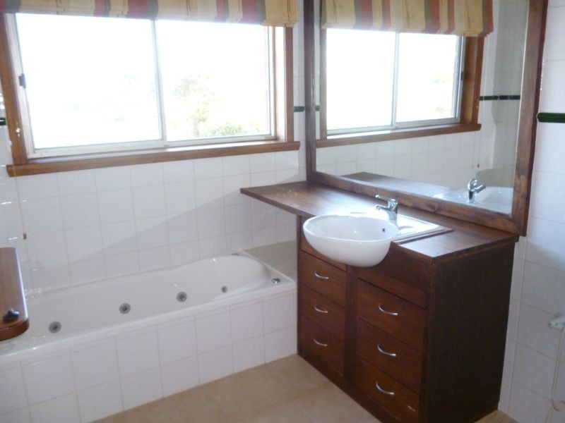 41 New World Avenue, Trevallyn TAS 7250