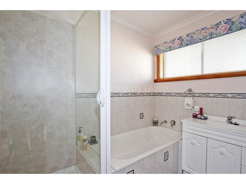 16 Walnut Grove, Summerhill TAS 7250