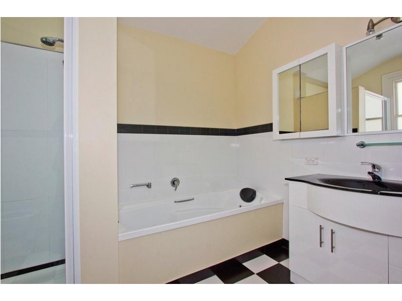 5 College Street, Newstead TAS 7250