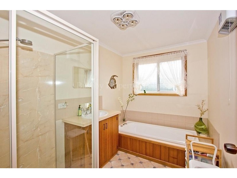 1/11 Cheltenham Way, Prospect Vale TAS 7250