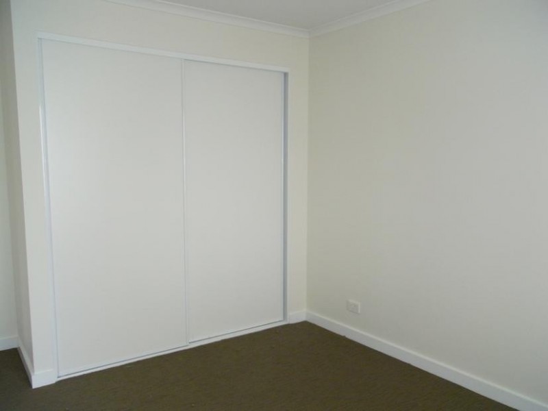 2/35 Rothesay Close, Newnham TAS 7248