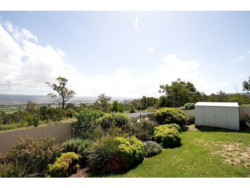 14 Leeander Crescent, Ravenswood TAS 7250