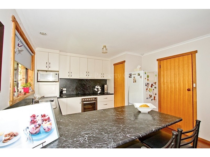 71 Viewbank Road, Newnham TAS 7248