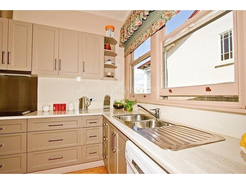 5 Churchill Crescent, Newstead TAS 7250