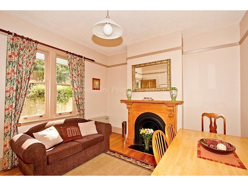 5 Churchill Crescent, Newstead TAS 7250