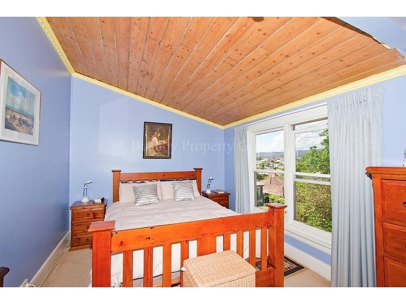 5 Churchill Crescent, Newstead TAS 7250